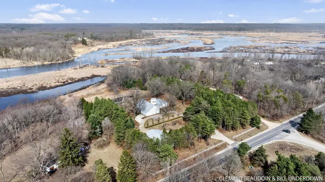 $2,350,000 | 6309 Riverside Road, Fennville, MI 49408