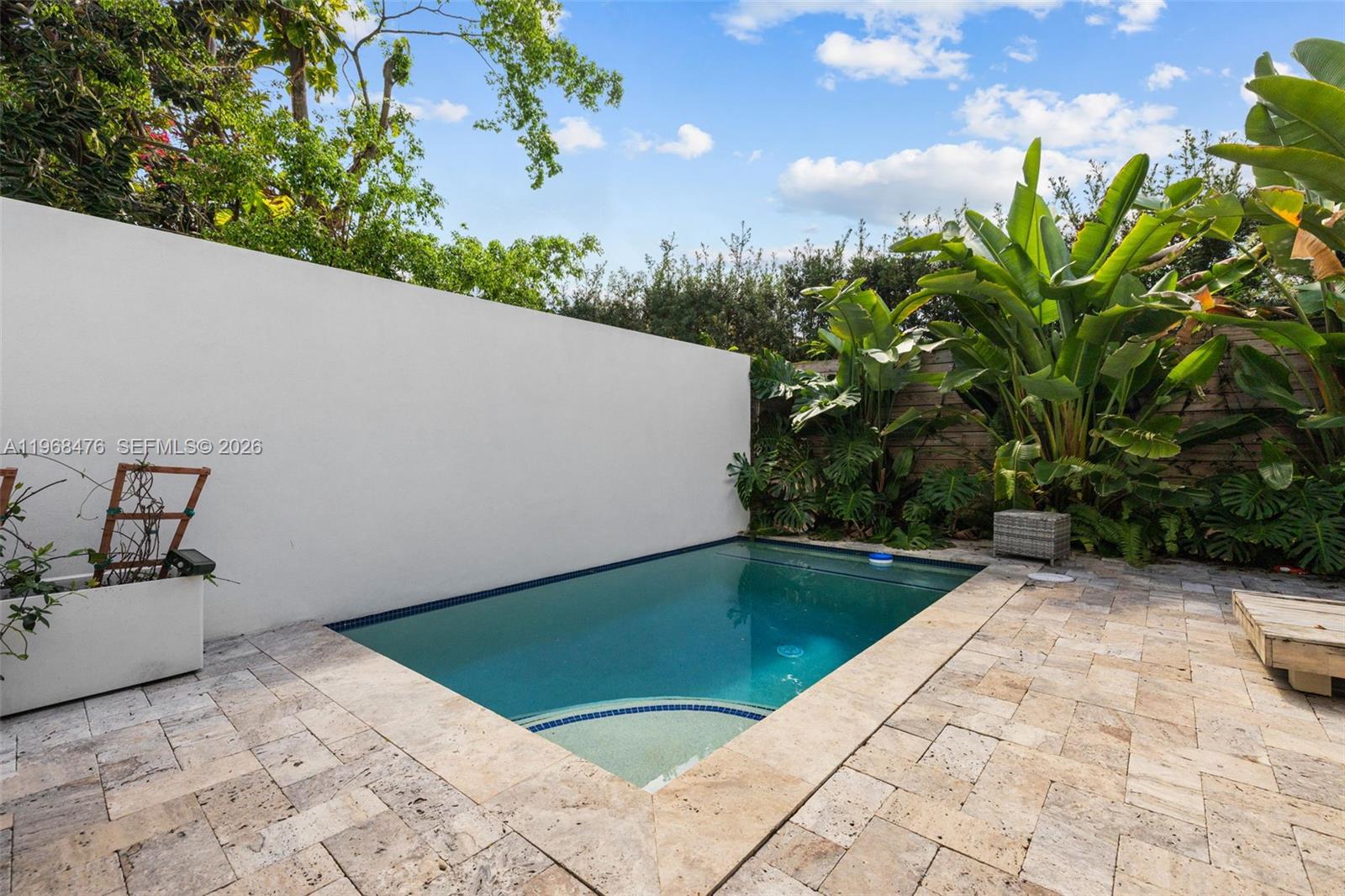 442 Southwest 15th Road Miami, FL 33129 - Photo 11 of 25