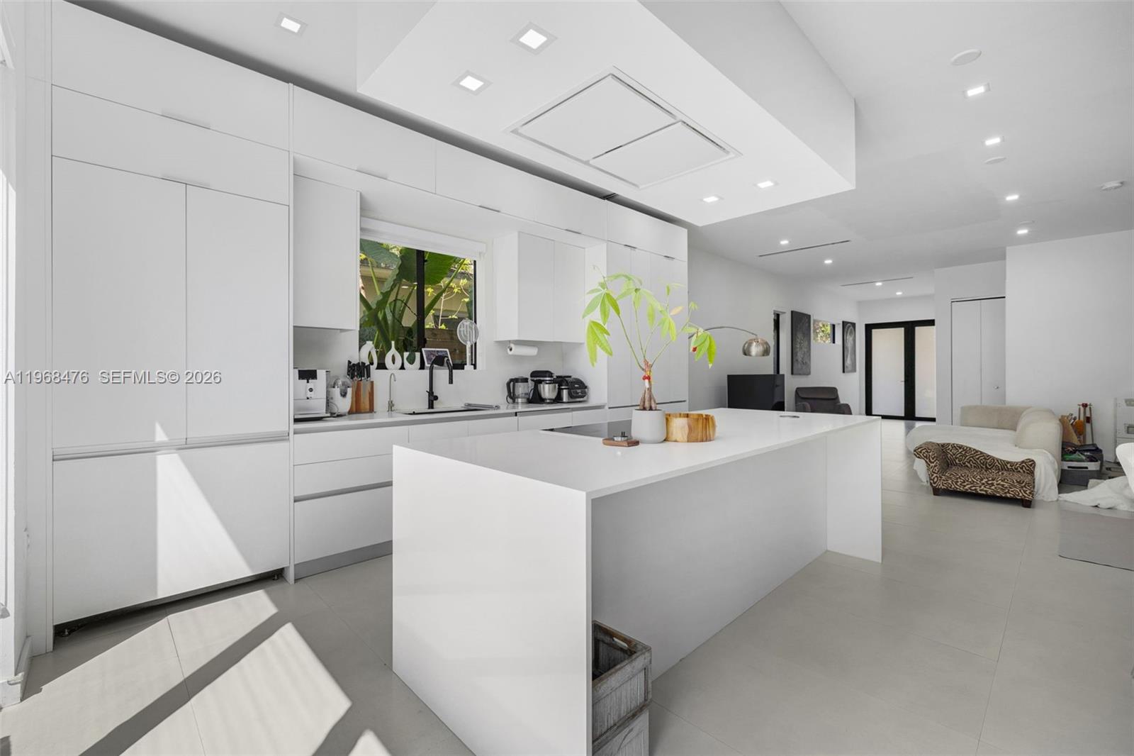 442 Southwest 15th Road Miami, FL 33129 - Photo 12 of 25