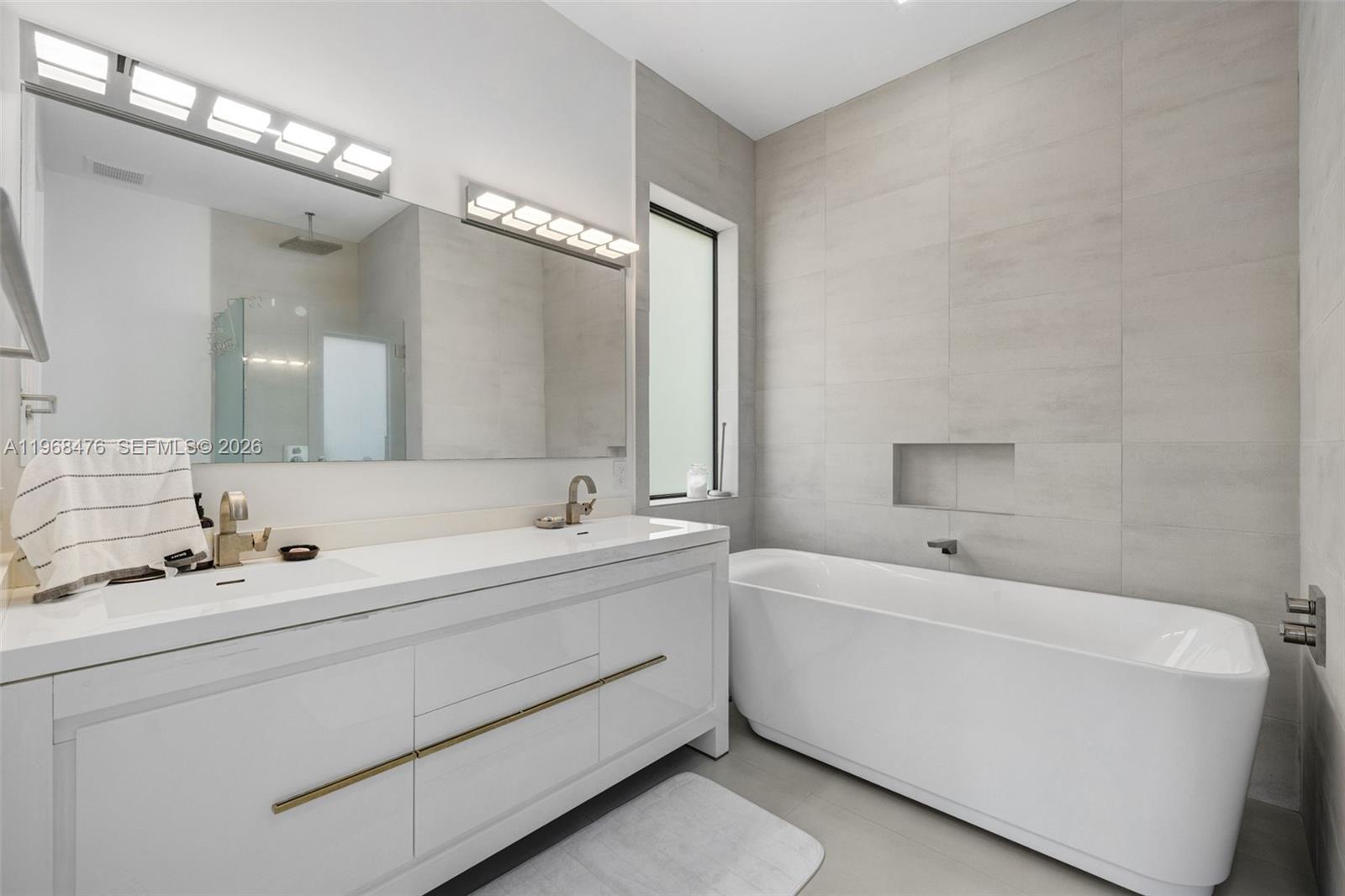 442 Southwest 15th Road Miami, FL 33129 - Photo 14 of 25