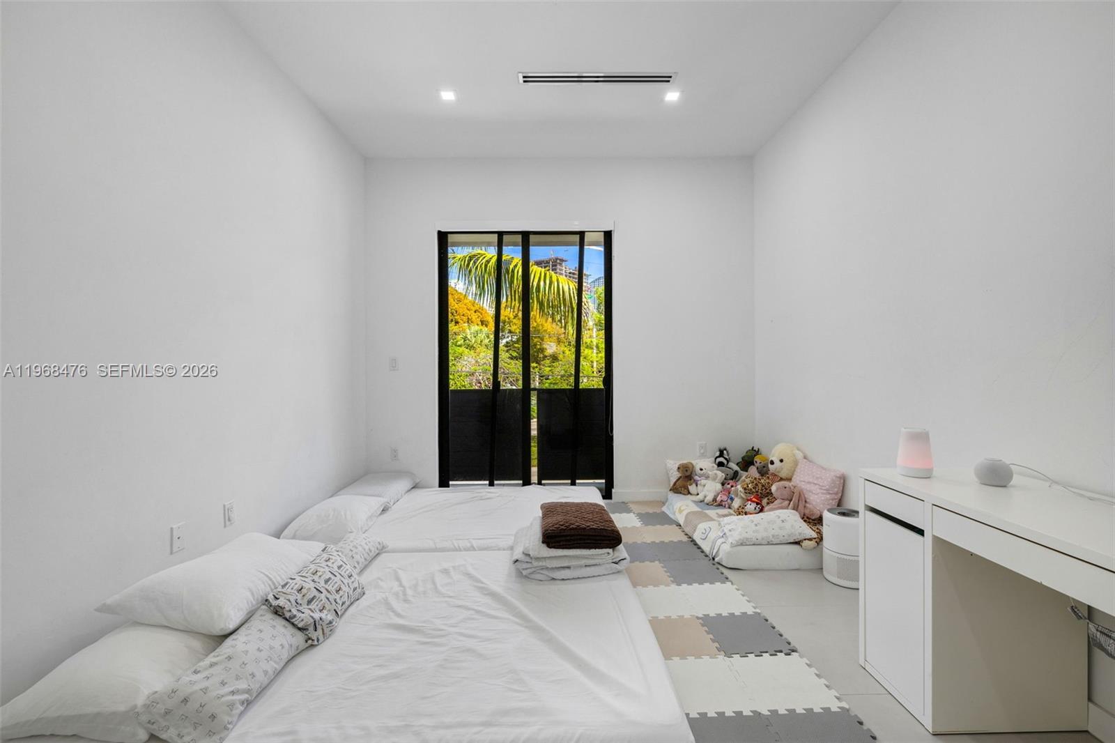 442 Southwest 15th Road Miami, FL 33129 - Photo 20 of 25