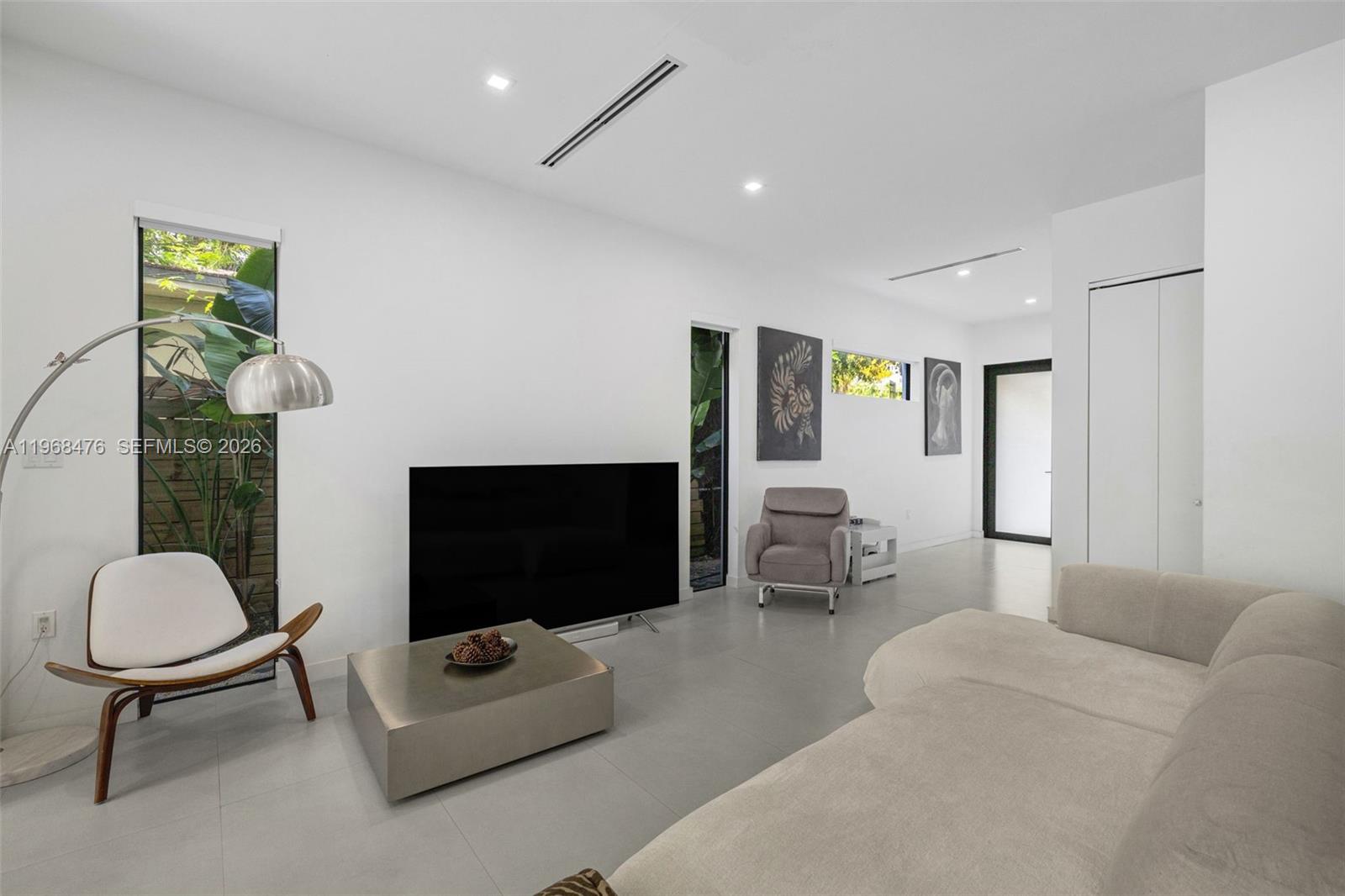 442 Southwest 15th Road Miami, FL 33129 - Photo 5 of 25