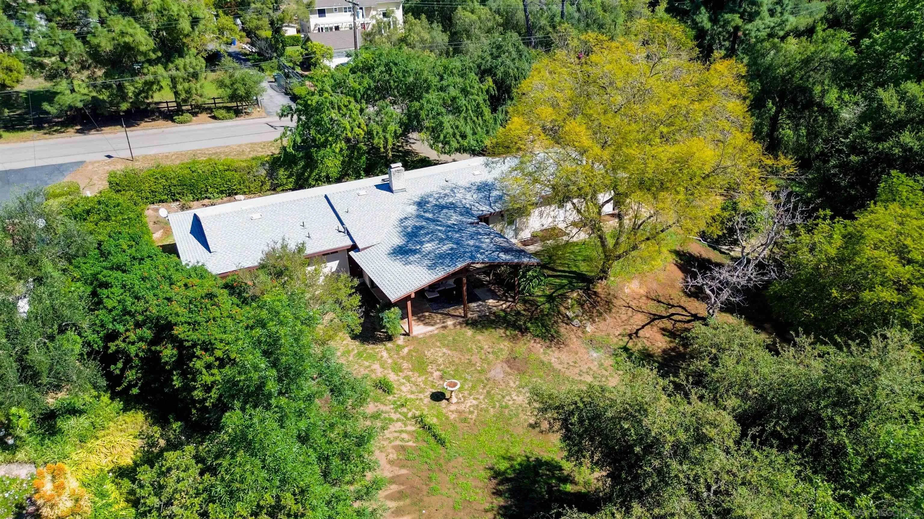 1027 Pepper Tree Lane Fallbrook, CA 92028 - Photo 34 of 37 Gallery Image 34