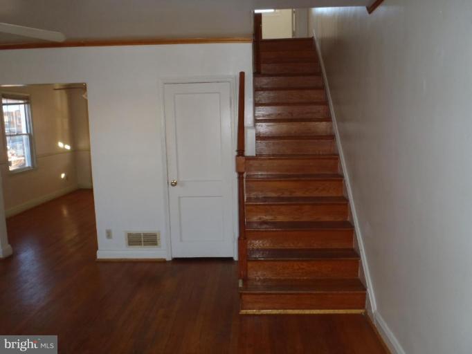 225 Riverthorn Road Middle River, MD 21220 - Photo 11 of 18 Staircase