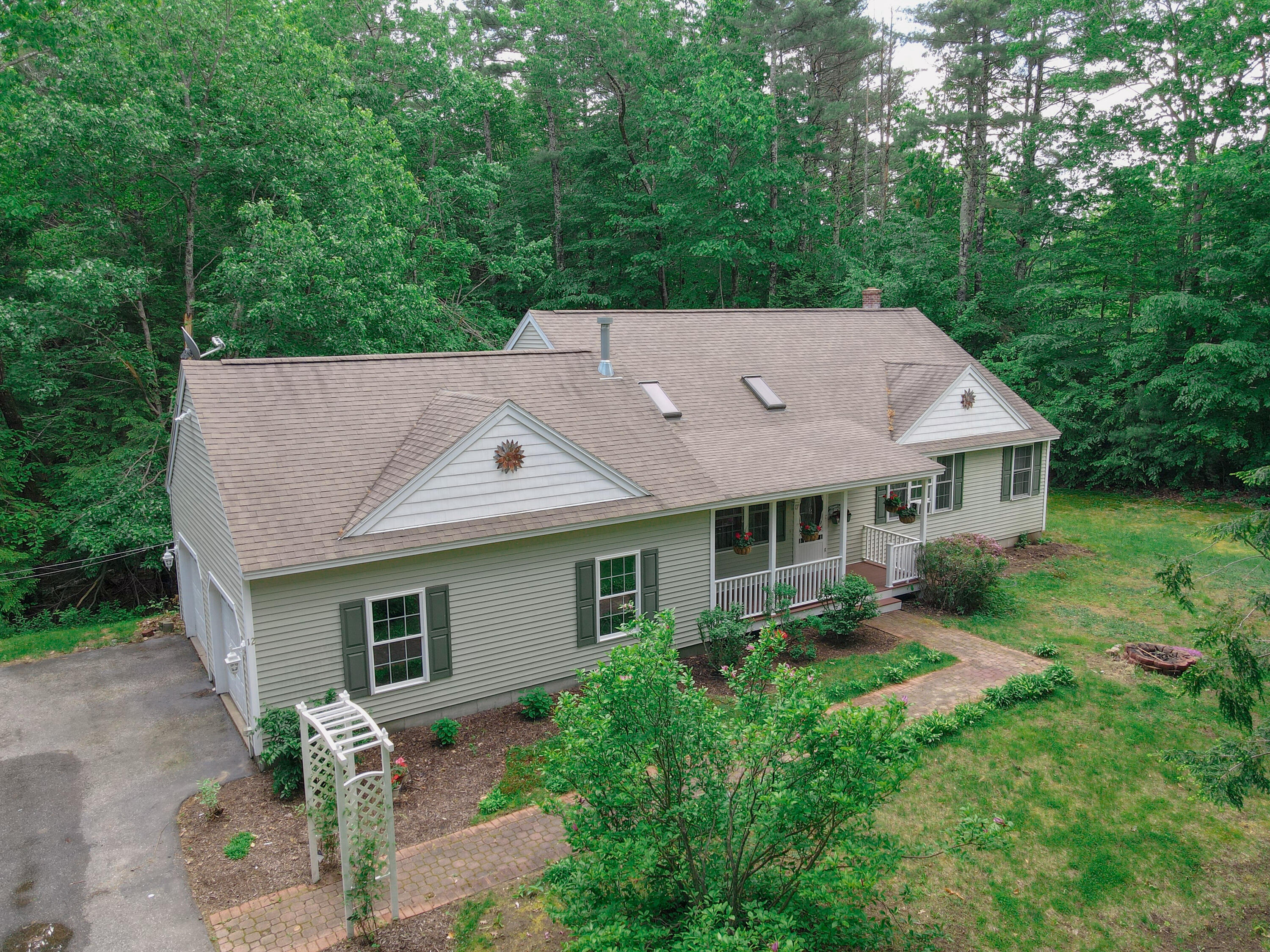 12 Doe Mdw Lane Springvale, ME 04083 - Photo 3 of 43 Front