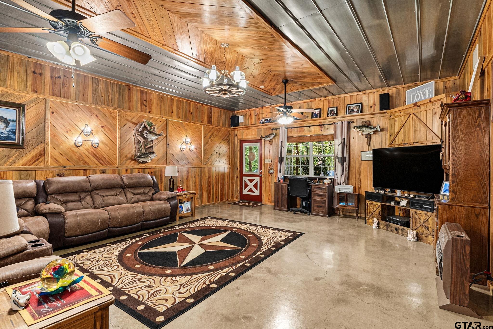 14615 County Road 2337 Tyler, TX 75707 - Photo 7 of 46