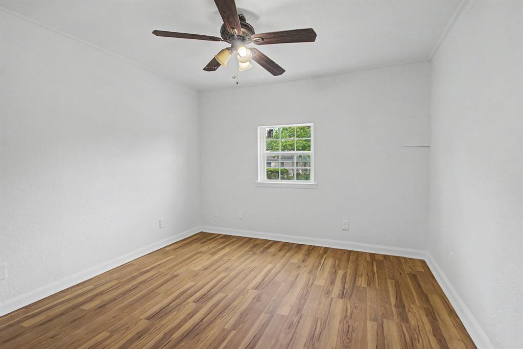 122 West 11th Street Irving, TX 75060 - Photo 17 of 29