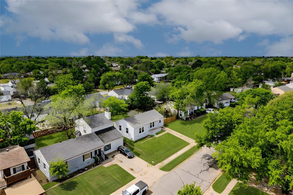 122 West 11th Street Irving, TX 75060 - Photo 28 of 29 Virtual Staging - For Illustrative Purposes Only