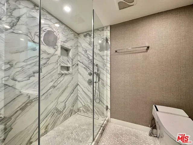 $860,000 | 999 North Doheny Drive, Unit 1005, West Hollywood, CA 90069