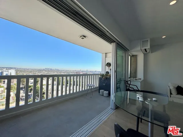 $860,000 | 999 North Doheny Drive, Unit 1005, West Hollywood, CA 90069