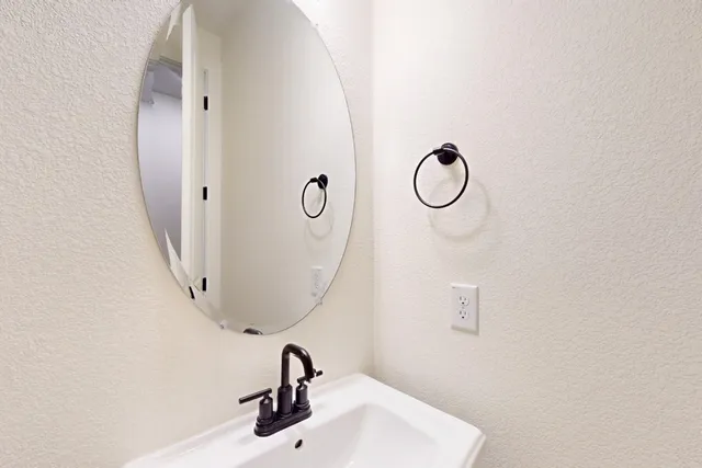 $754,990 | 853 Frisco Lane, Leander, TX 78641