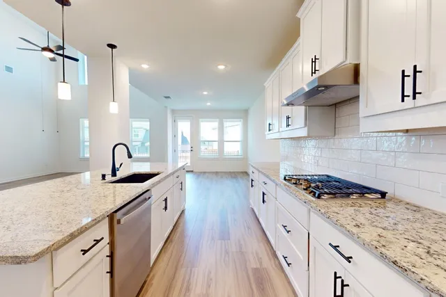 $754,990 | 853 Frisco Lane, Leander, TX 78641