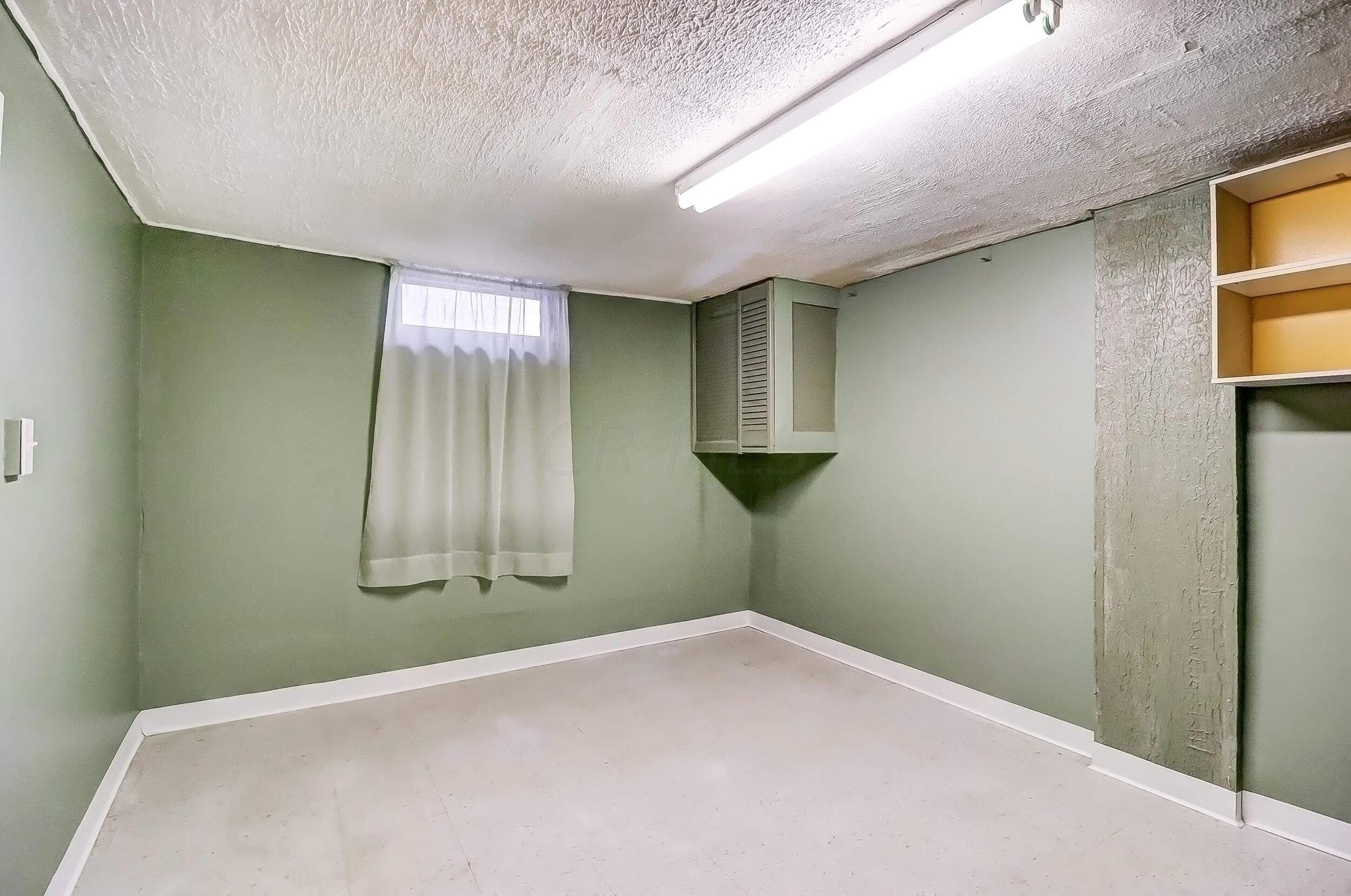 1411 Berkeley Road Columbus, OH 43206 - Photo 25 of 38 028