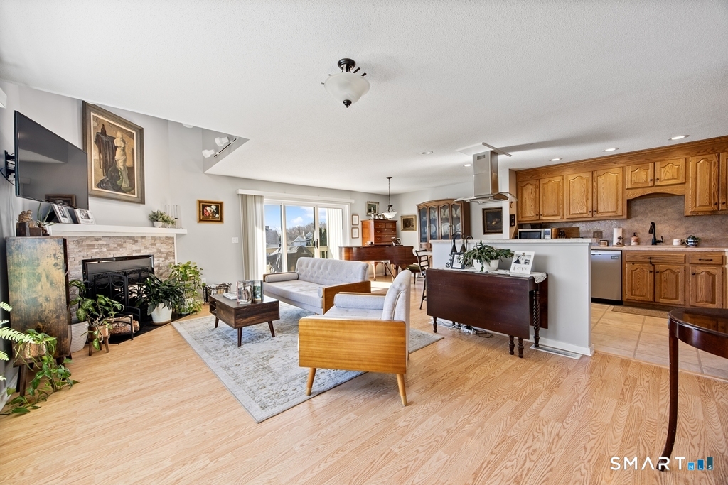 12 Spindle Hill Road, Unit 6H Wolcott, CT 06716 - Photo 2 of 25