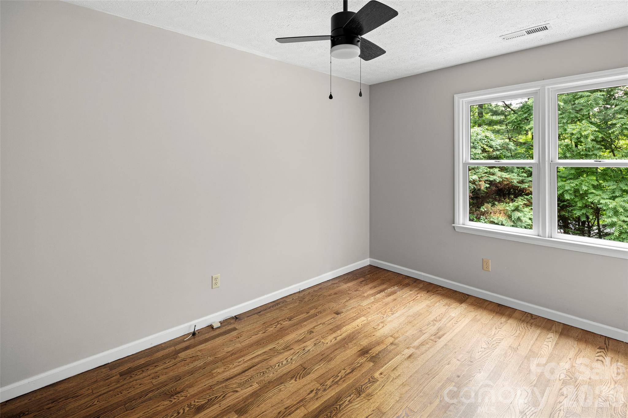 2000 Davis Mountain Road Hendersonville, NC 28739 - Photo 28 of 41