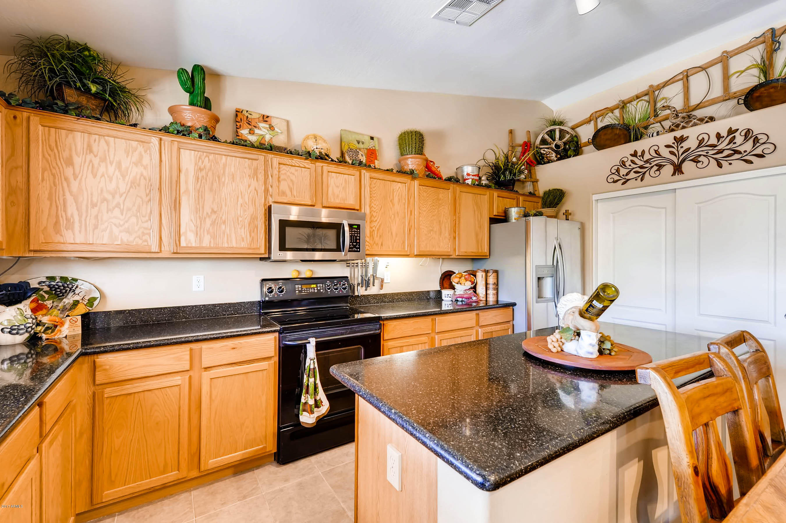 17475 West Spring Lane Surprise, AZ 85388 - Photo 9 of 28 17475 W Spring Ln Surprise AZ-print-009