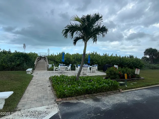 $2,300 | 4700 Ocean Beach Boulevard, Unit 410, Cocoa Beach, FL 32931