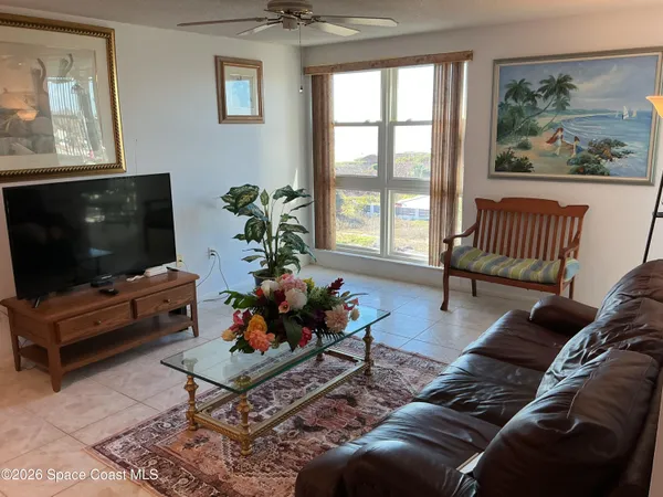 $2,300 | 4700 Ocean Beach Boulevard, Unit 410, Cocoa Beach, FL 32931