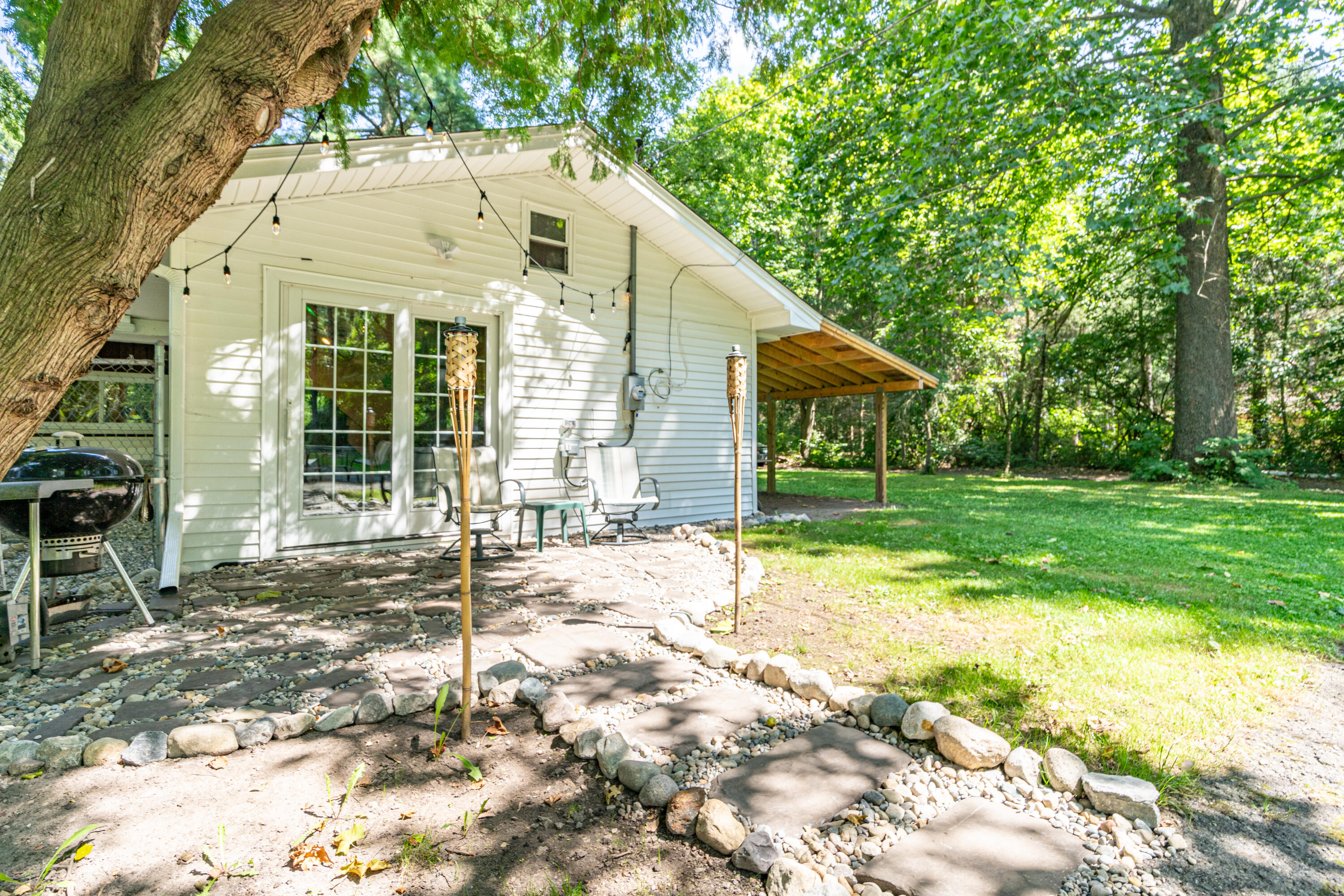 10390 Rawsonville Road Belleville, MI 48111 - Photo 29 of 54 003_38