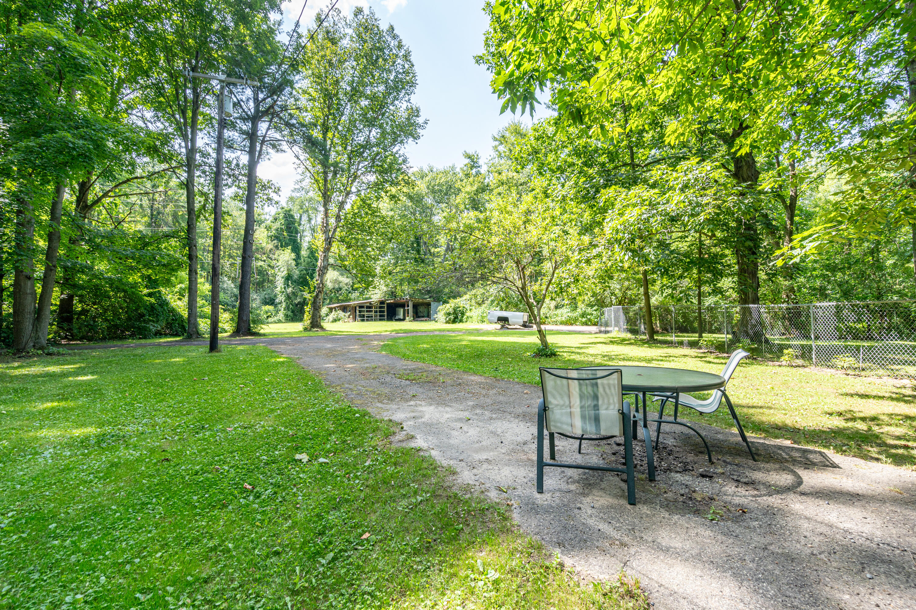 10390 Rawsonville Road Belleville, MI 48111 - Photo 32 of 54 006_39