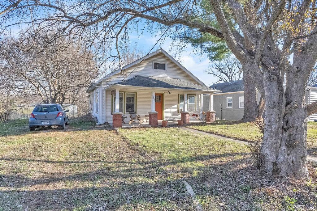 2109 Green Valley Road St. Joseph, MO 64505 - Photo 2 of 28