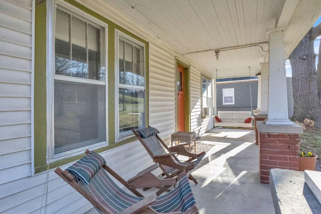 2109 Green Valley Road St. Joseph, MO 64505 - Photo 4 of 28