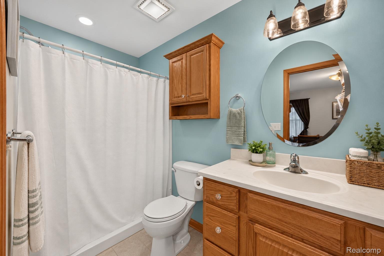 10785 Grafton Road Carleton, MI 48117 - Photo 11 of 51 989.jpg
