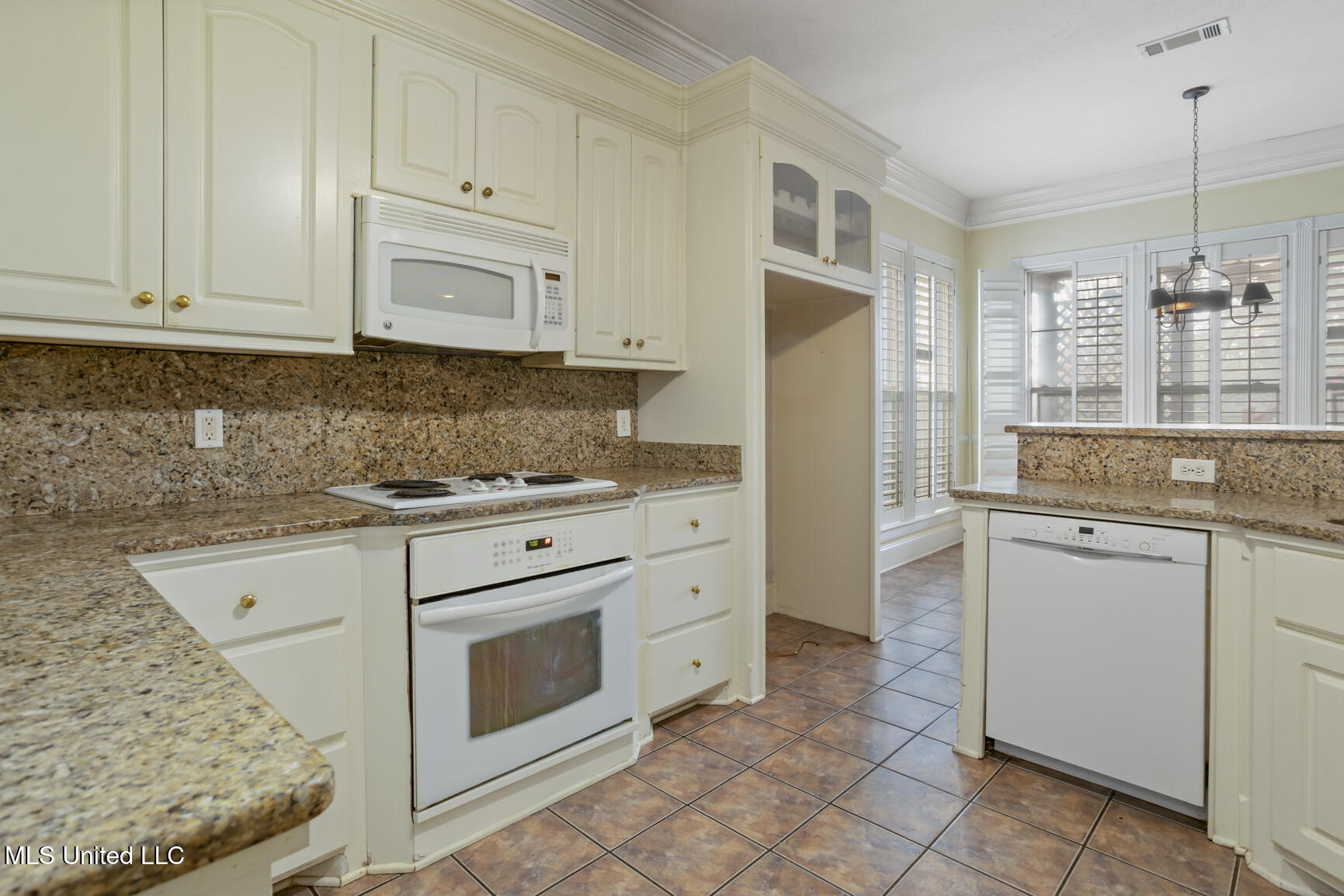 231 Garden Street Ridgeland, MS 39157 - Photo 11 of 35 231 Garden St-13