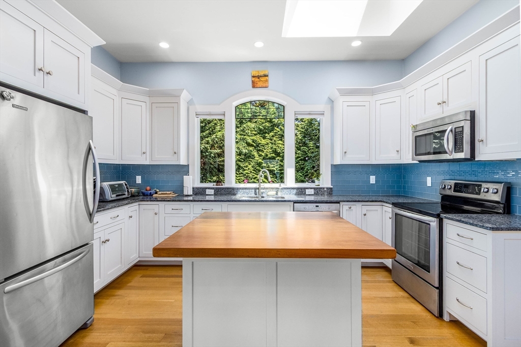 43 Tobey Turtle Road Chatham, MA 02659 - Photo 11 of 42 Gallery Image 11