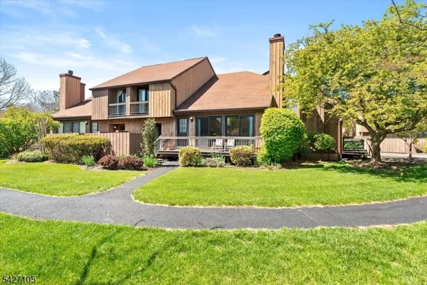 $385,000 | 118 Bluebird Drive, Unit 3B, Hillsborough, NJ 08844