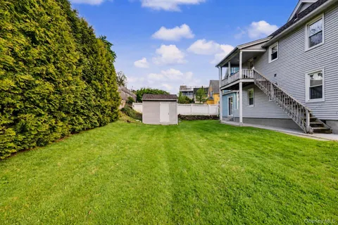 $1,225,000 | 17 Grant Street, Pleasantville, NY 10570