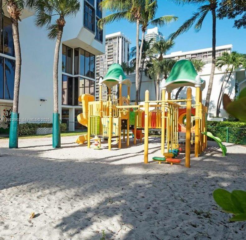 1865 Brickell Avenue, Unit A604 Miami, FL 33129 - Photo 17 of 18 a view of outdoor space