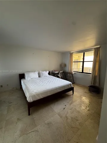 $5,000 | 1632 South Bayshore Court, Unit 302, Miami, FL 33133