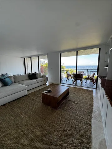 $5,000 | 1632 South Bayshore Court, Unit 302, Miami, FL 33133