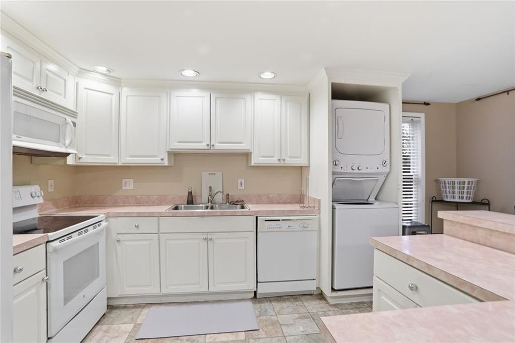 632 Grande View Stone Mountain, GA 30087 - Photo 39 of 46