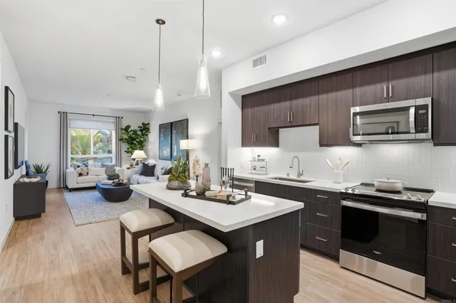 $2,625 | 6040 Radiant Court, Unit 304, Chula Vista, CA 91913