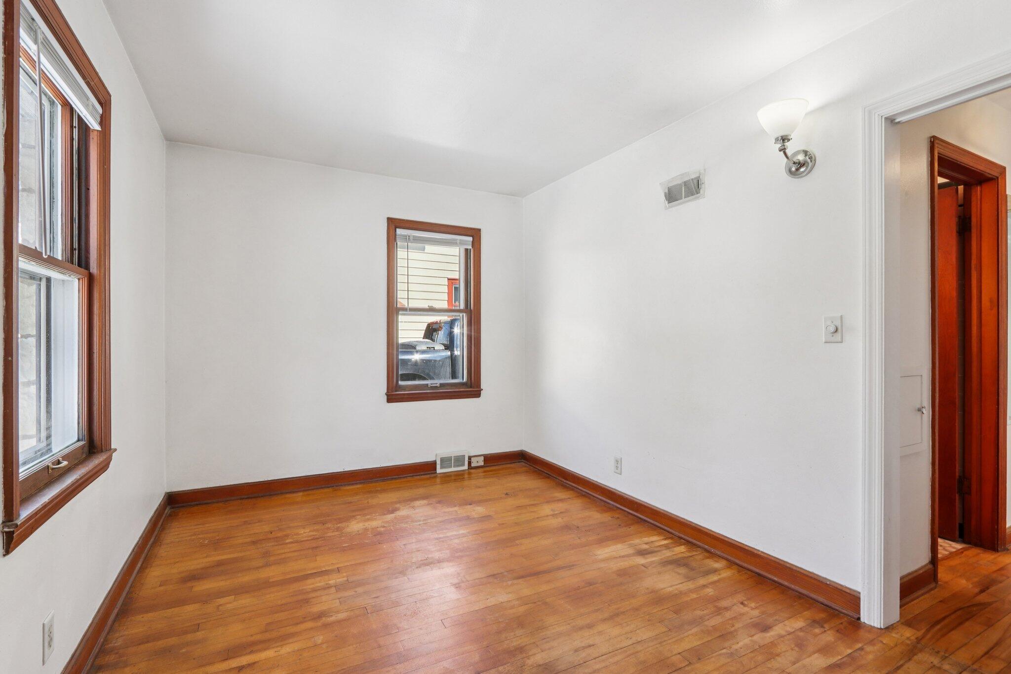 311 North 66th Street Milwaukee, WI 53213 - Photo 10 of 36 29-web-or-mls-N 66th St-S2003-029