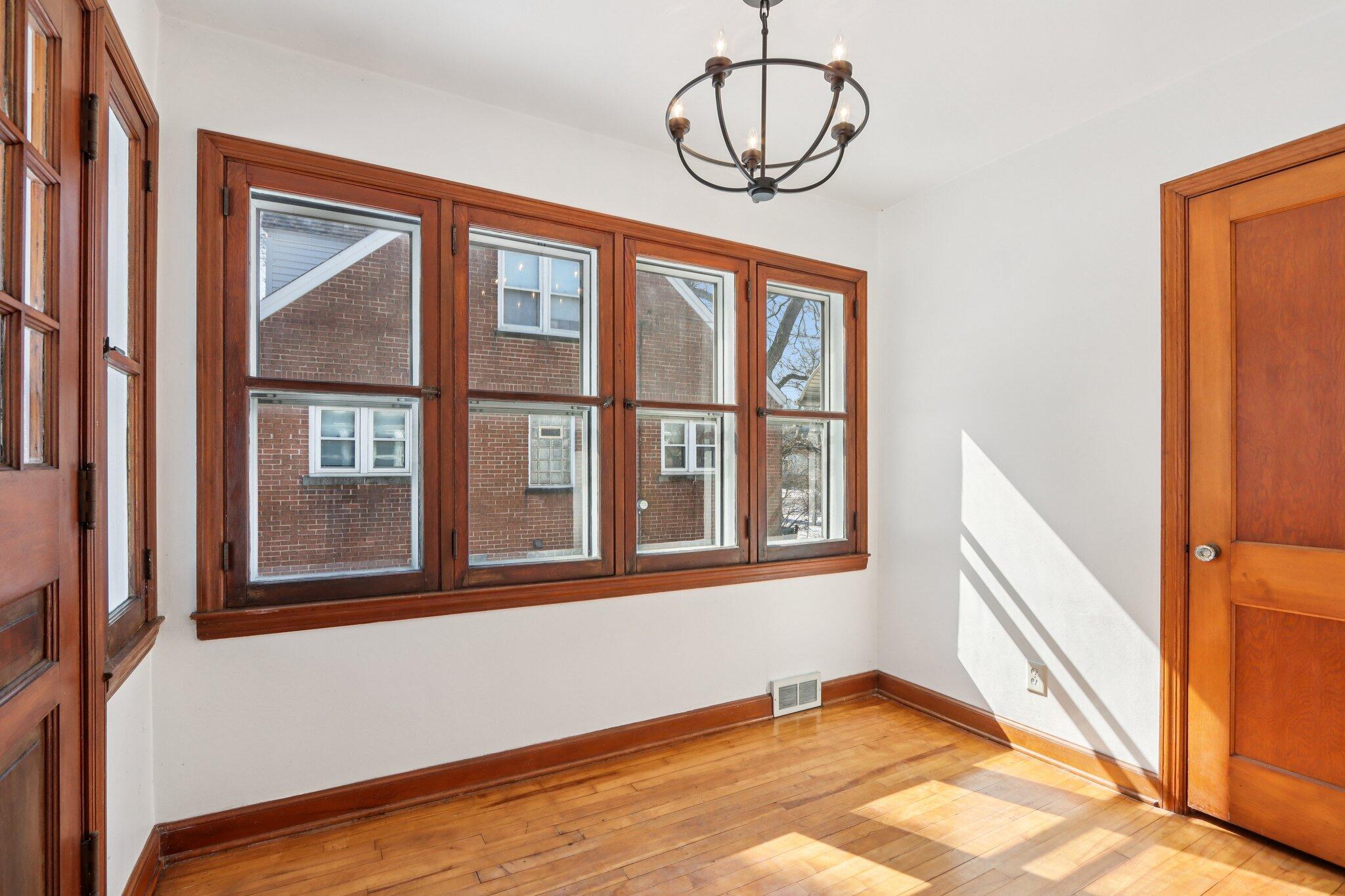 311 North 66th Street Milwaukee, WI 53213 - Photo 11 of 36 11-web-or-mls-N 66th St-S2003-011