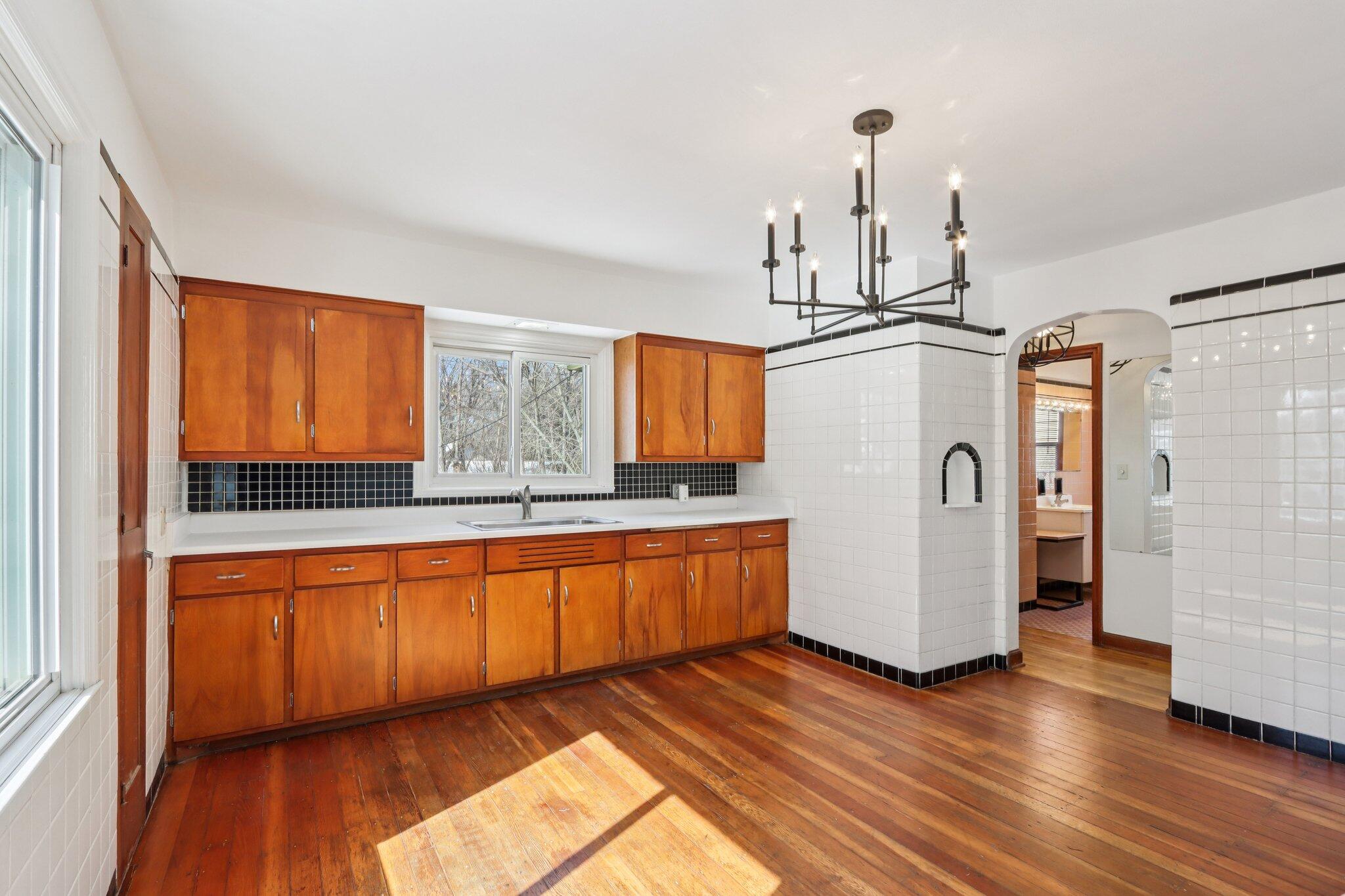 311 North 66th Street Milwaukee, WI 53213 - Photo 2 of 36 19-web-or-mls-N 66th St-S2003-019