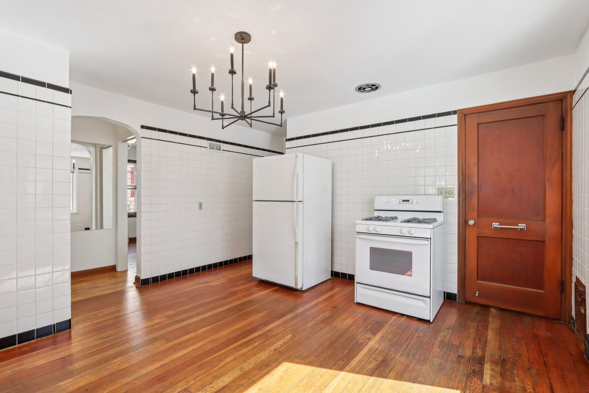 311 North 66th Street Milwaukee, WI 53213 - Photo 3 of 36 20-web-or-mls-N 66th St-S2003-020