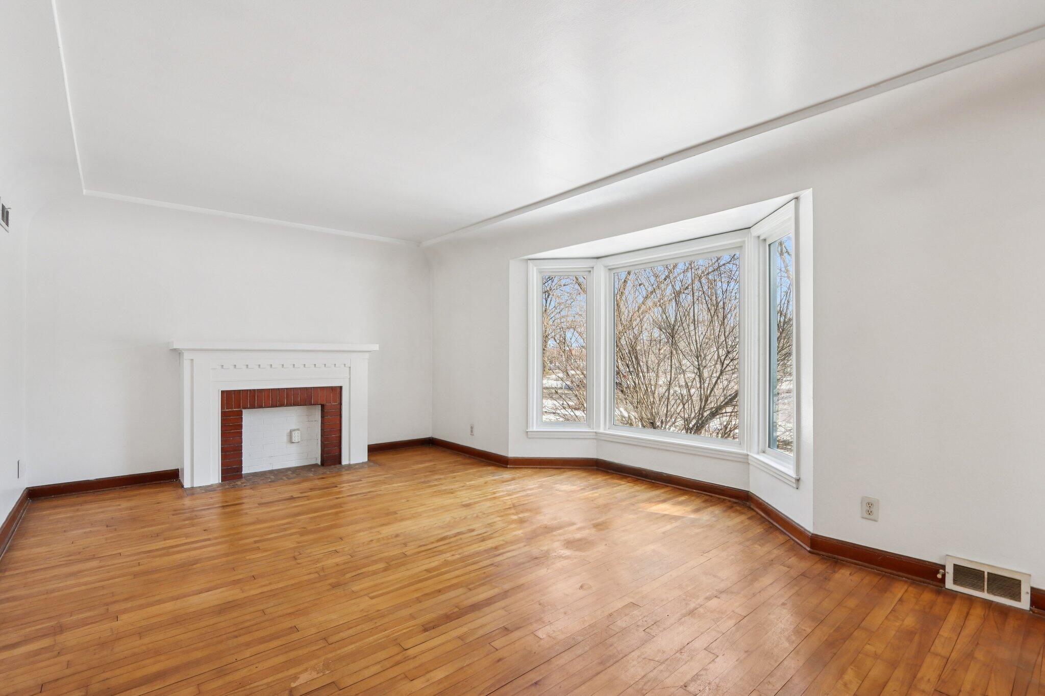 311 North 66th Street Milwaukee, WI 53213 - Photo 7 of 36 15-web-or-mls-N 66th St-S2003-015