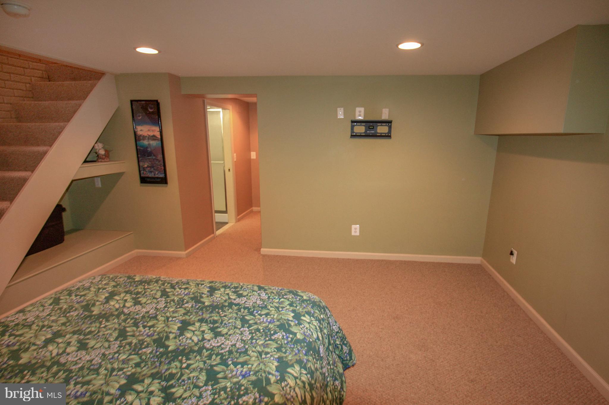 8427 Pleasant Plains Road Baltimore, MD 21286 - Photo 27 of 30 a view of an empty room