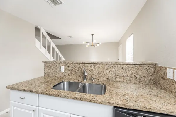 $1,750 | 1930 Avenue B, Katy, TX 77493