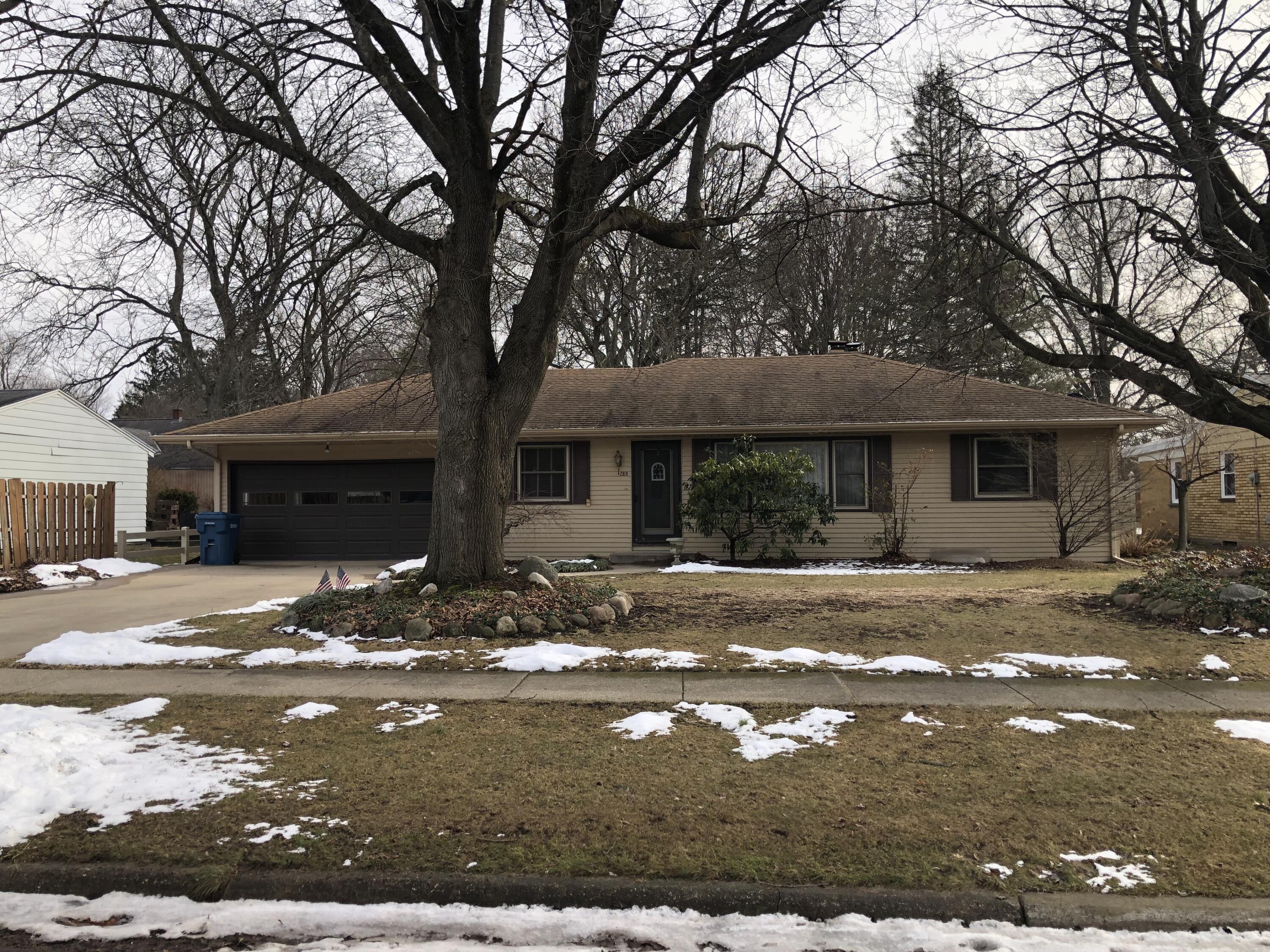 2819 Olney Road Kalamazoo, MI 49006 - Photo 1 of 5 2819 Olney Front Picture #2