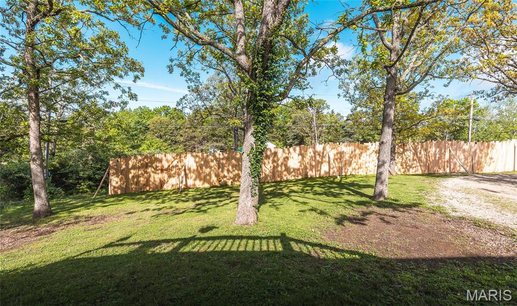 12052 Cedar Grove Road Rolla, MO 65401 - Photo 4 of 33