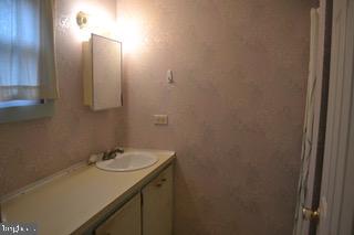 1024 Appleville Road West Chester, PA 19380 - Photo 6 of 9 Master bathroom