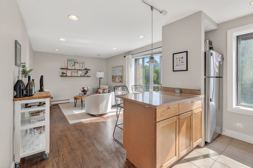 9 Appleton Street, Unit 310 Boston, MA 02116 - Photo 2 of 15