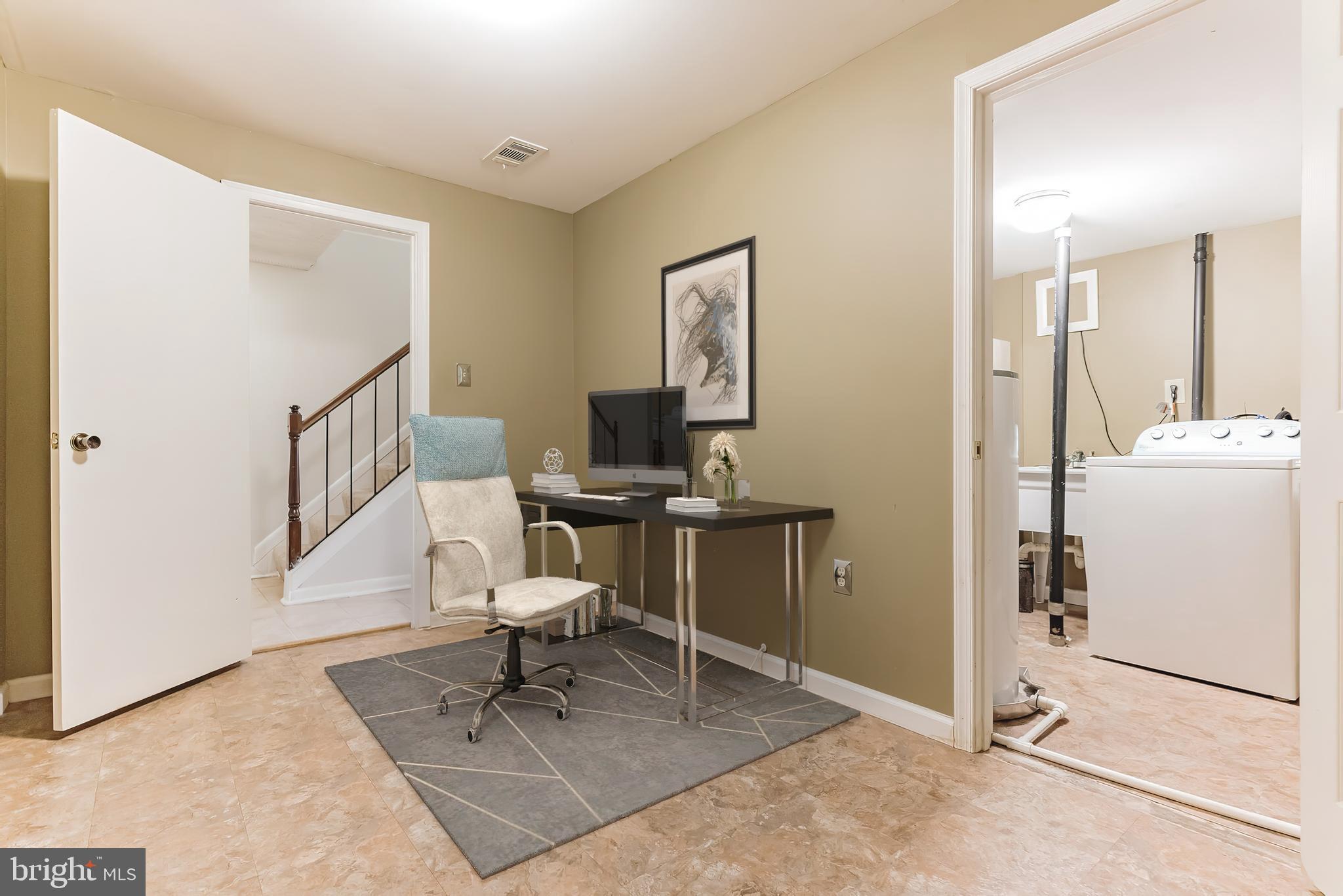 7031 Palamar Turn Lanham, MD 20706 - Photo 7 of 12 Study/Office