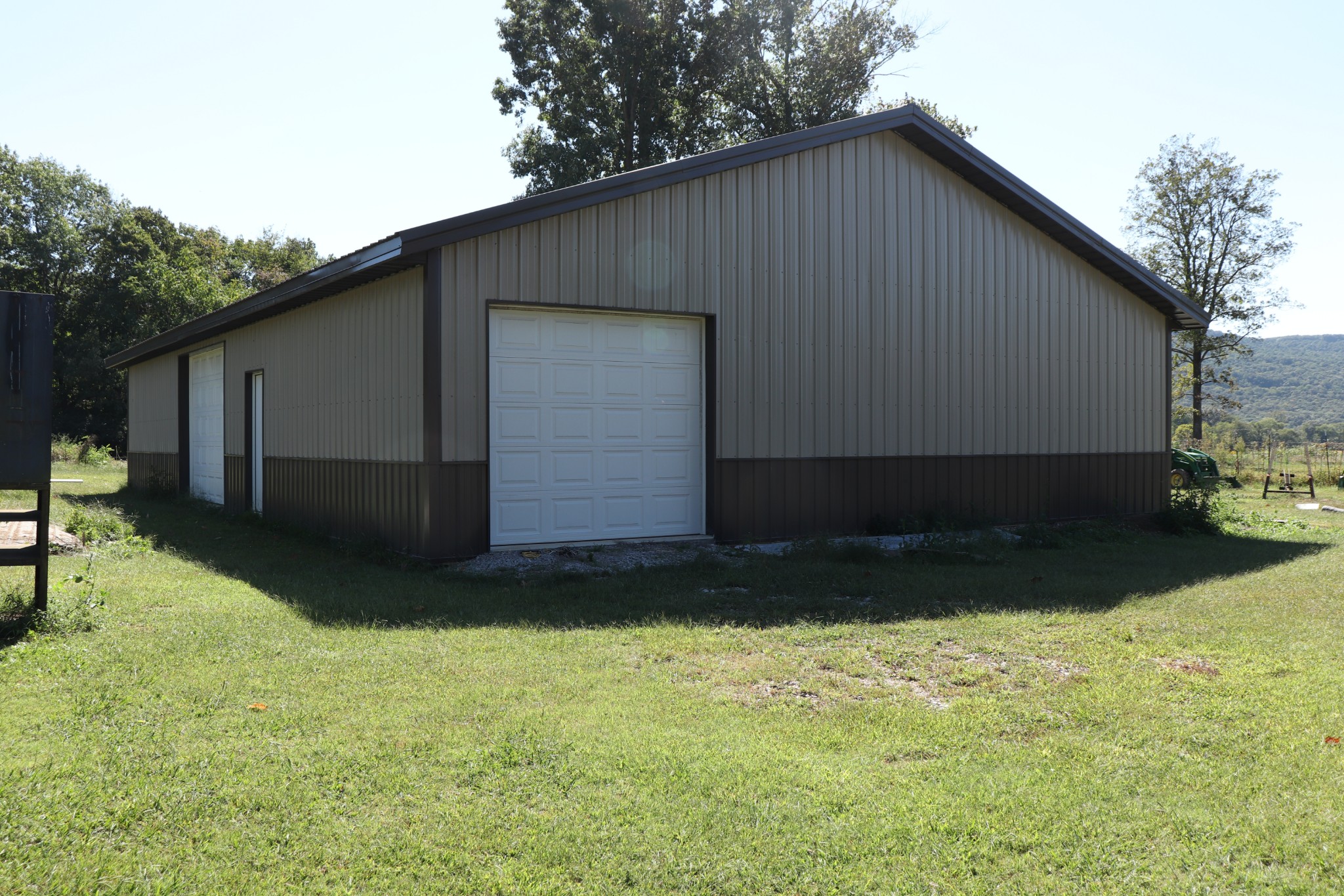 292 Laynes Cove Road Pelham, TN 37366 - Photo 8 of 43 a backyard of a house
