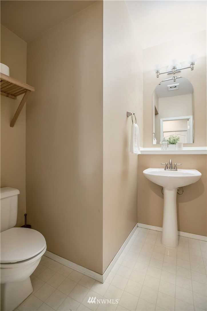 18803 20th Avenue Southeast Bothell, WA 98012 - Photo 12 of 33 Gallery Image 12